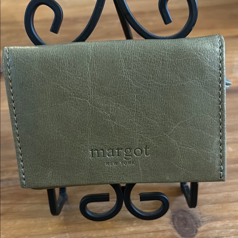 Margot New York Olive Leather Card Wallet